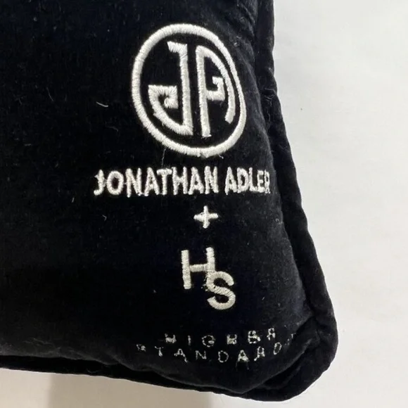 JONATHAN ADLER x HIGHER STANDARDS RARE Throw Pillow Black Cream Knit Leaf Design - Picture 3 of 7